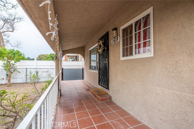 Detail Gallery Image 3 of 23 For 1519 W 59th St, Los Angeles,  CA 90047 - 3 Beds | 2 Baths