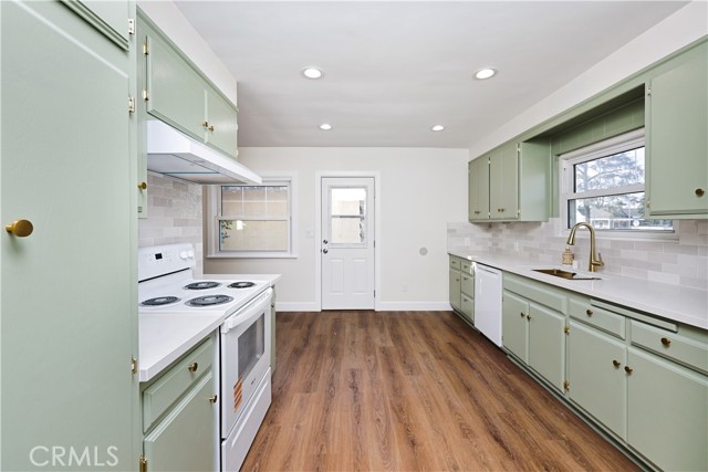 Detail Gallery Image 7 of 22 For 12814 Downey, Downey,  CA 90242 - 3 Beds | 1 Baths