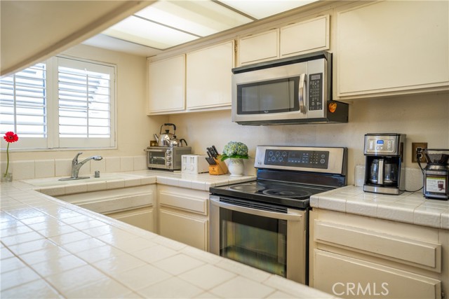 Detail Gallery Image 14 of 29 For 4505 California Ave #210,  Long Beach,  CA 90807 - 2 Beds | 2 Baths