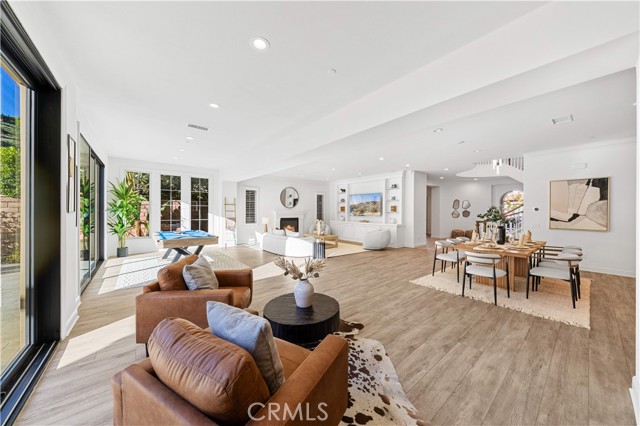 111 great oak, Irvine CA: https://media.crmls.org/medias/0d495e1f-7f5d-4b39-8194-4cecd06c27ee.jpg