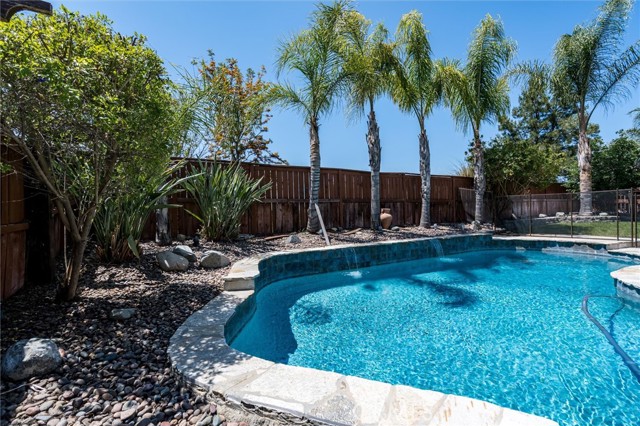 27917 Busman Road, Murrieta CA: https://media.crmls.org/medias/0d49dc5b-1f02-4be4-a62d-b8ffe88919ca.jpg