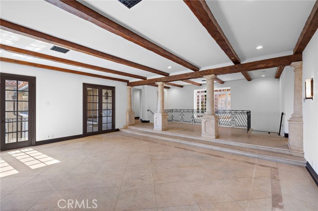 Detail Gallery Image 10 of 74 For 1316 Beverly Grove Pl, Beverly Hills,  CA 90210 - 5 Beds | 7/2 Baths