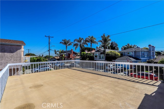 2404 Prospect Avenue, Hermosa Beach, California 90254, ,Residential Income,Sold,Prospect,PV22058633