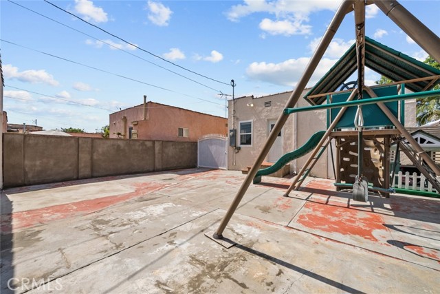 Detail Gallery Image 25 of 32 For 8464 San Miguel Ave, South Gate,  CA 90280 - 2 Beds | 1 Baths
