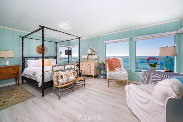 2691 Victoria, Laguna Beach CA: https://media.crmls.org/medias/0d4d00f7-e6b2-4580-b50f-01d160a4df69.jpg