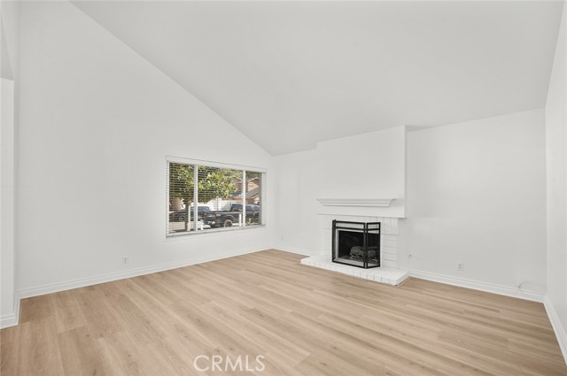 Detail Gallery Image 4 of 24 For 5751 Amberdale Dr, Yorba Linda,  CA 92886 - 3 Beds | 2 Baths