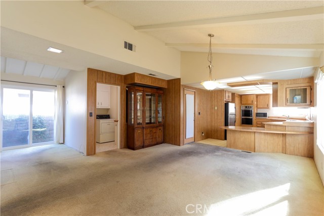 Detail Gallery Image 17 of 25 For 2528 Park Lake #108,  Santa Ana,  CA 92705 - 2 Beds | 2 Baths