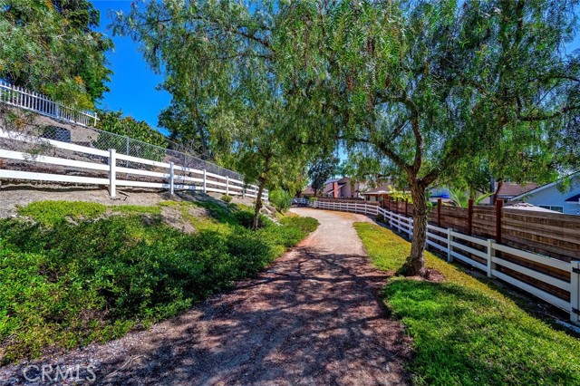 Detail Gallery Image 38 of 44 For 757 Horseshoe Cir, Vista,  CA 92081 - 3 Beds | 2 Baths