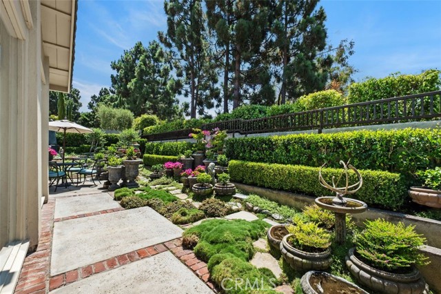 Detail Gallery Image 34 of 43 For 5 Rue Marseille, Newport Beach,  CA 92660 - 3 Beds | 2/1 Baths