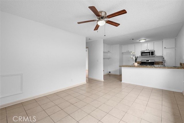 548 Bonita Street, San Pedro CA: https://media.crmls.org/medias/0d4e79a8-f436-45c2-872c-fa5a3f93b977.jpg