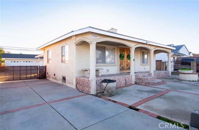 Detail Gallery Image 2 of 27 For 3980 Platt, Lynwood,  CA 90262 - 4 Beds | 2 Baths