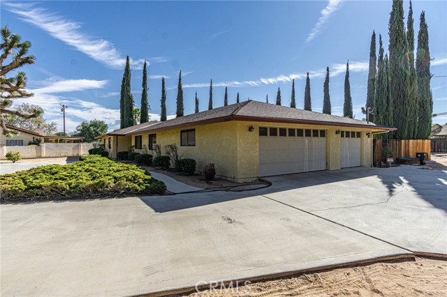 Detail Gallery Image 23 of 47 For 20407 Eyota Ln, Apple Valley,  CA 92308 - 3 Beds | 2 Baths