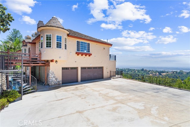 918 Reposado Drive, La Habra Heights CA: https://media.crmls.org/medias/0d4f56ff-9a70-483d-bd92-c32cf227cdd3.jpg