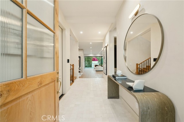 Detail Gallery Image 4 of 56 For 5136 Nagle Ave, Sherman Oaks,  CA 91423 - 6 Beds | 6/2 Baths