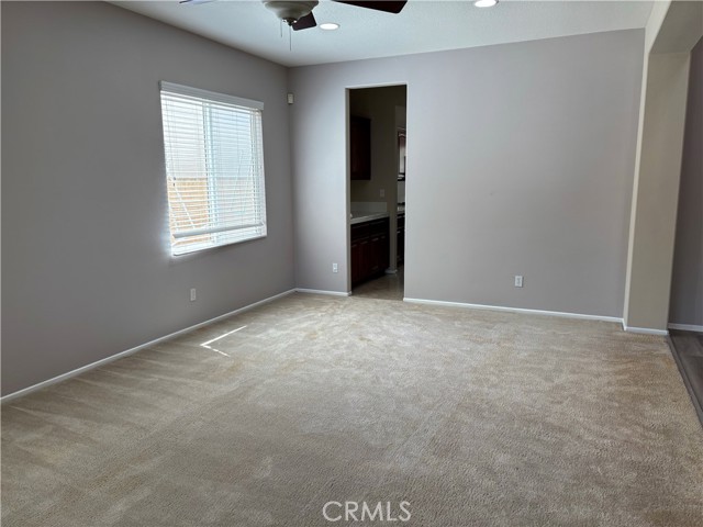 13847 Blue Ribbon Lane, Eastvale CA: https://media.crmls.org/medias/0d502a2c-e592-480e-bf7b-b4e8ed087f88.jpg