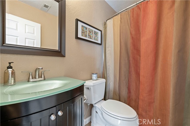 Detail Gallery Image 23 of 55 For 15845 Rosehaven, Canyon Country,  CA 91387 - 4 Beds | 3 Baths