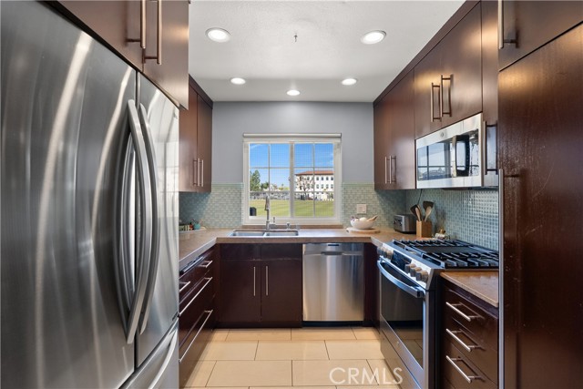 Detail Gallery Image 15 of 35 For 2330 Vanguard Way #L101,  Costa Mesa,  CA 92626 - 2 Beds | 2 Baths