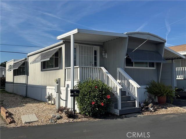 Detail Gallery Image 2 of 50 For 301 E Foothill #063,  Pomona,  CA 91767 - 2 Beds | 1 Baths