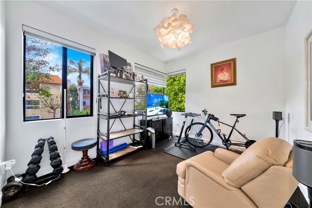 Detail Gallery Image 20 of 25 For 1200 N Sweetzer Ave #2,  West Hollywood,  CA 90069 - 3 Beds | 2/1 Baths