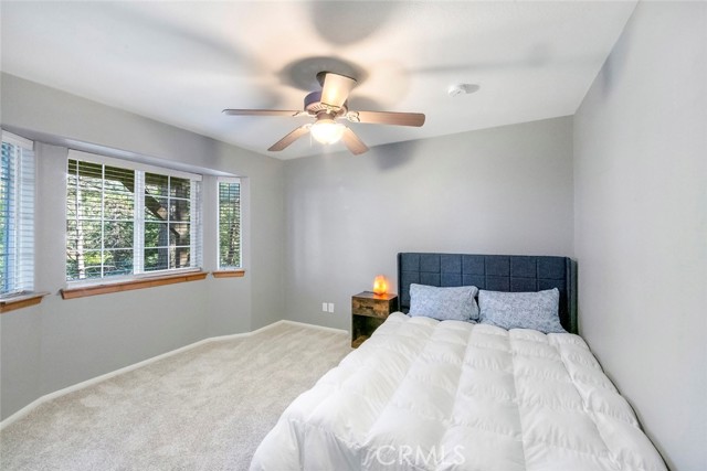 Detail Gallery Image 14 of 42 For 24622 Bernard, Crestline,  CA 92325 - 4 Beds | 3/1 Baths