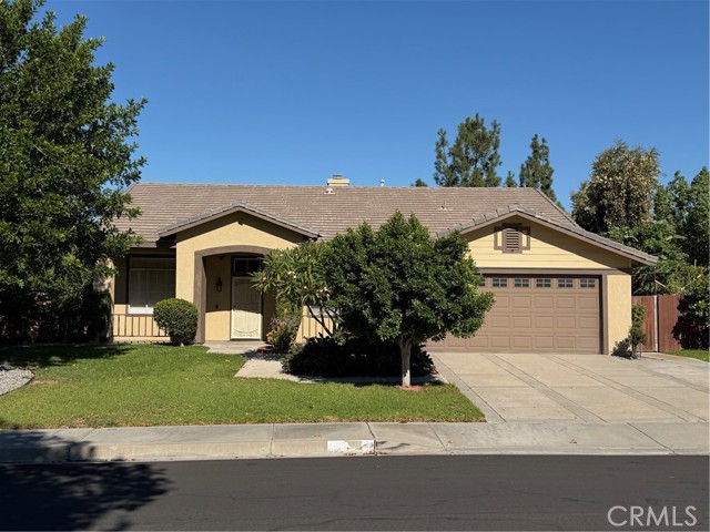 Detail Gallery Image 2 of 27 For 2177 Stewart, Colton,  CA 92324 - 4 Beds | 2 Baths