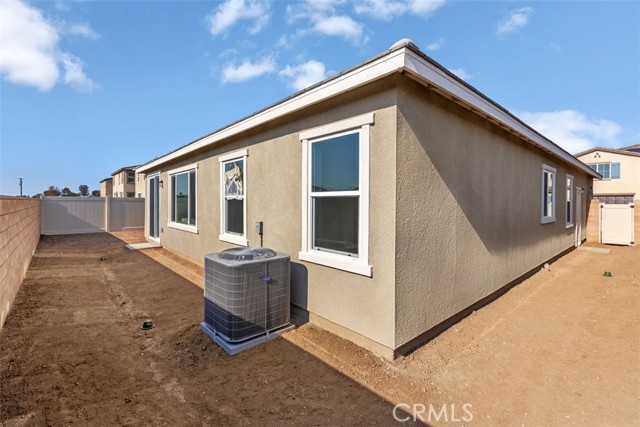9665 Larimar Court, Riverside CA: https://media.crmls.org/medias/0d567265-4c4c-4342-b1d2-39575487c1a4.jpg