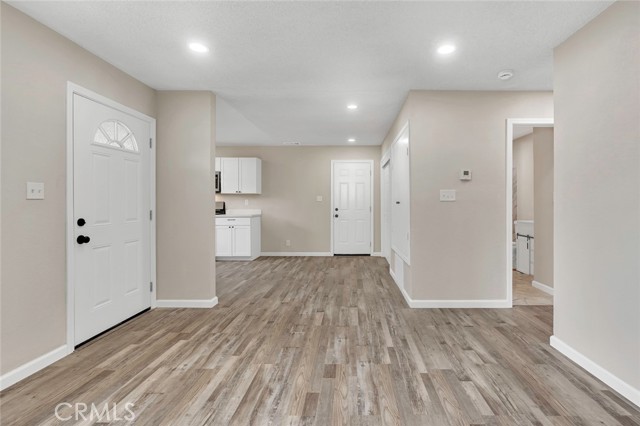 Detail Gallery Image 11 of 40 For 702 Milestone Dr, Lathrop,  CA 95330 - 3 Beds | 2 Baths