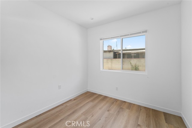 18656 Runnymede Street, Reseda CA: https://media.crmls.org/medias/0d573725-f930-459f-8bbe-bc5e5f4e8d25.jpg