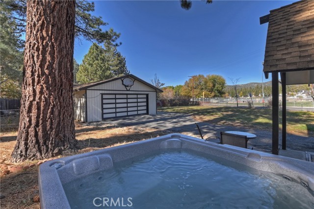 Detail Gallery Image 7 of 45 For 334 Jeffries Rd, Big Bear Lake,  CA 92315 - 1 Beds | 2 Baths