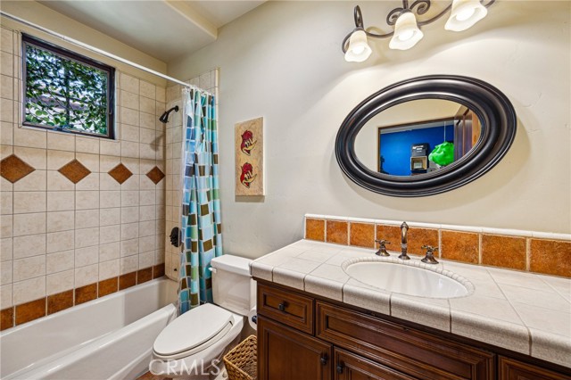 935 Isabella Way, San Luis Obispo CA: https://media.crmls.org/medias/0d58c2d7-df53-4c4e-9892-918f92cfbb23.jpg