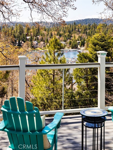 Detail Gallery Image 2 of 34 For 27687 N Bay Rd, Lake Arrowhead,  CA 92352 - 4 Beds | 4 Baths