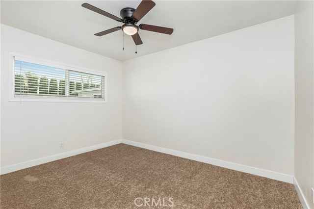 Detail Gallery Image 14 of 19 For 10327 Flora Vista Ave, Bellflower,  CA 90706 - 2 Beds | 1 Baths