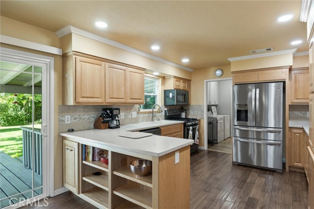 Detail Gallery Image 7 of 44 For 253 Gurnsey Dr, Red Bluff,  CA 96080 - 4 Beds | 3 Baths