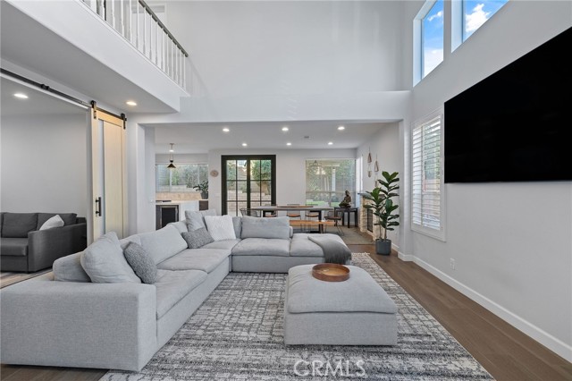 Detail Gallery Image 5 of 55 For 325 E Concord, Placentia,  CA 92870 - 5 Beds | 2/1 Baths