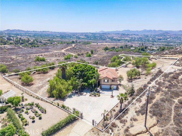 Detail Gallery Image 4 of 63 For 17234 Gamble Ave, Riverside,  CA 92504 - 5 Beds | 3 Baths