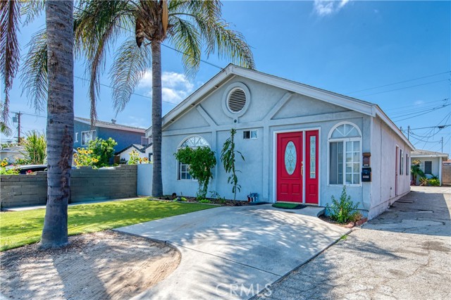 4430 W 166th Street, Lawndale CA: https://media.crmls.org/medias/0d5ba5c1-53fd-408d-9a1c-c20b9d7e131d.jpg