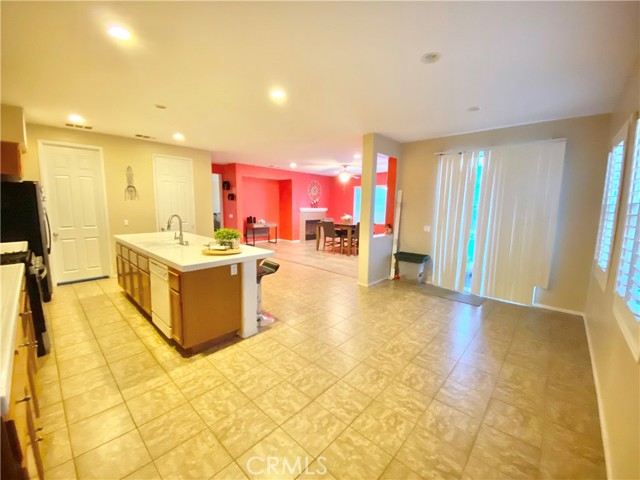 12564 Mesa Street, Victorville CA: https://media.crmls.org/medias/0d5be695-5ac9-4962-8ff9-1fe237321fc4.jpg
