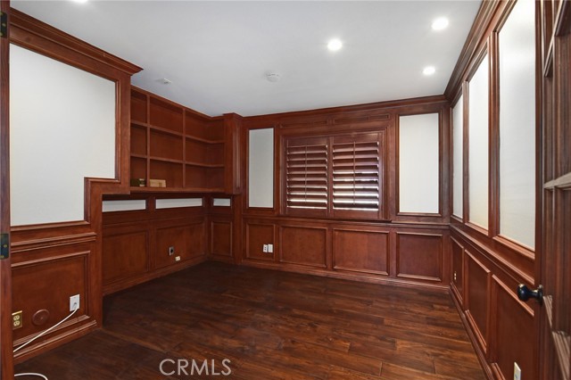 Detail Gallery Image 17 of 41 For 951 Firestone Cir, Simi Valley,  CA 93065 - 4 Beds | 3 Baths