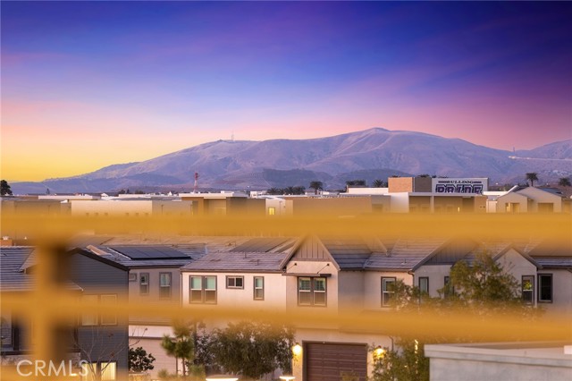 241 Abacus, Irvine CA: https://media.crmls.org/medias/0d5dcd8a-168f-45ee-944e-9d516c1336d7.jpg
