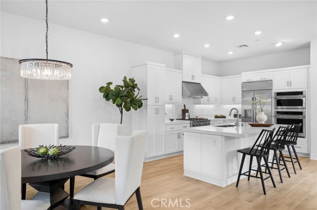 113 Bosal, Irvine CA: https://media.crmls.org/medias/0d5dfa66-e99e-4103-bd0d-e7f6b5277b17.jpg