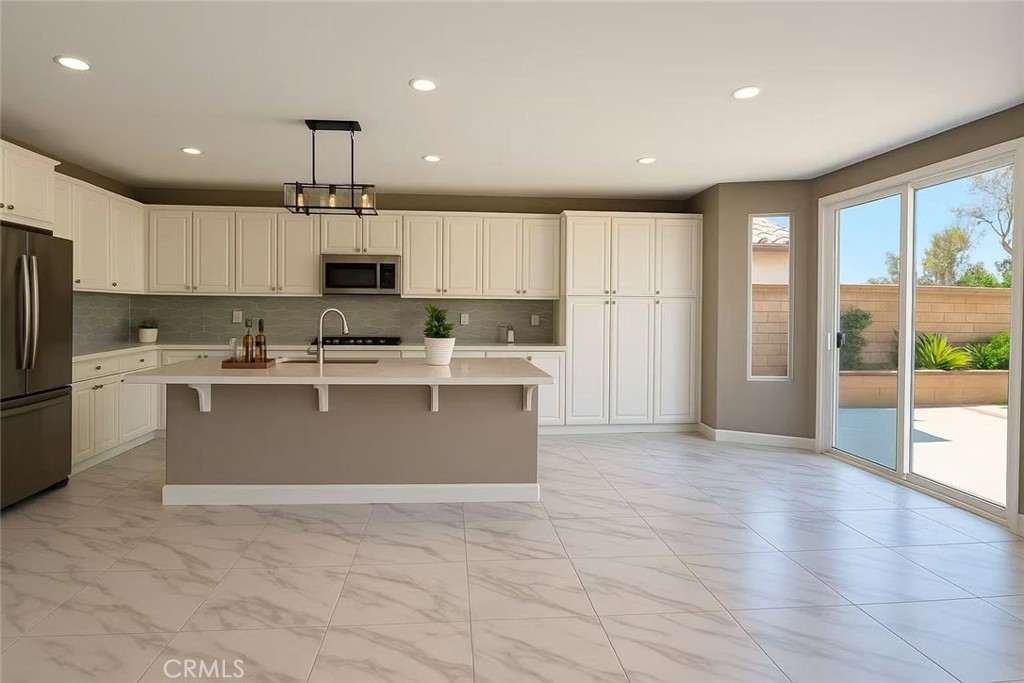 MLS #OC25142291 img 6