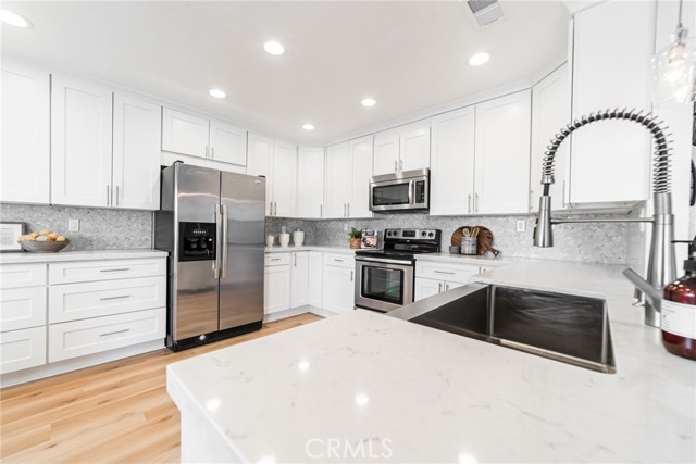 Quartz countertops in Kitchen