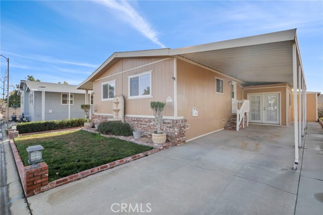 Detail Gallery Image 4 of 26 For 2598 Ayala Dr #46,  Rialto,  CA 92377 - 2 Beds | 2 Baths