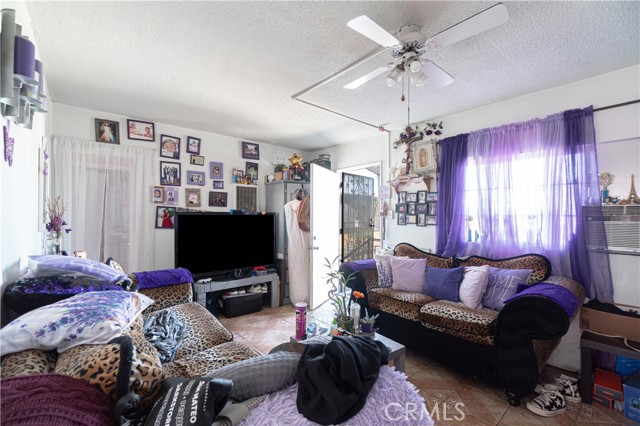 Detail Gallery Image 45 of 56 For 340 W 62nd St, Los Angeles,  CA 90003 - – Beds | – Baths