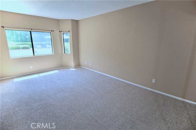 17914 Magnolia Boulevard, Encino CA: https://media.crmls.org/medias/0d6191b0-362a-4856-97c9-c52bbd95f242.jpg