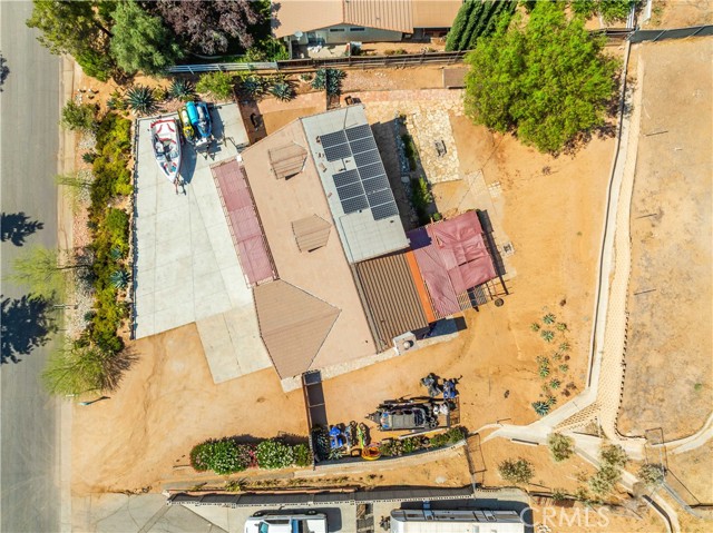33656 Tradepost Road, Acton CA: https://media.crmls.org/medias/0d61d357-ecaa-4dd0-8b70-f72c90cb9456.jpg