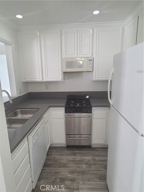 Photo #8: OC23113292 Listing 