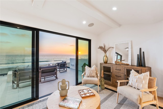 Detail Gallery Image 20 of 30 For 5007 Seashore, Newport Beach,  CA 92663 - 3 Beds | 2/2 Baths