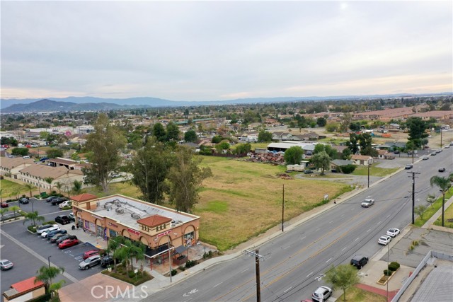 Detail Gallery Image 18 of 19 For 16635 Arrow Bld, Fontana,  CA 92335 - – Beds | – Baths