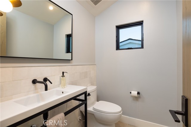 508 Goldenrod Avenue, Corona del Mar CA: https://media.crmls.org/medias/0d6477d8-aab8-40c0-a84b-9f8d989f3e75.jpg